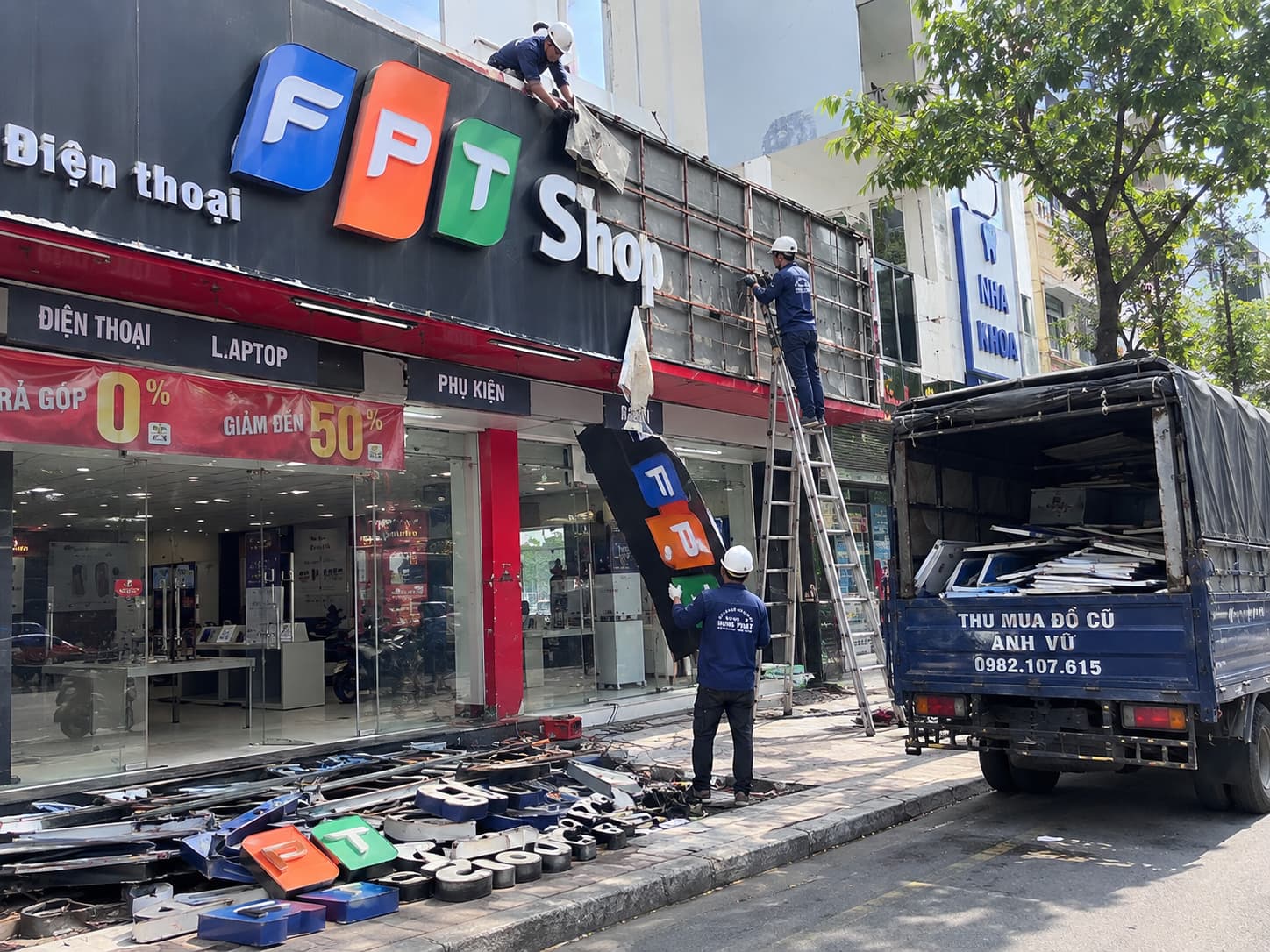 Thu Mua Tháo dỡ Bảng Quảng Cáo Cũ Trọn gói
